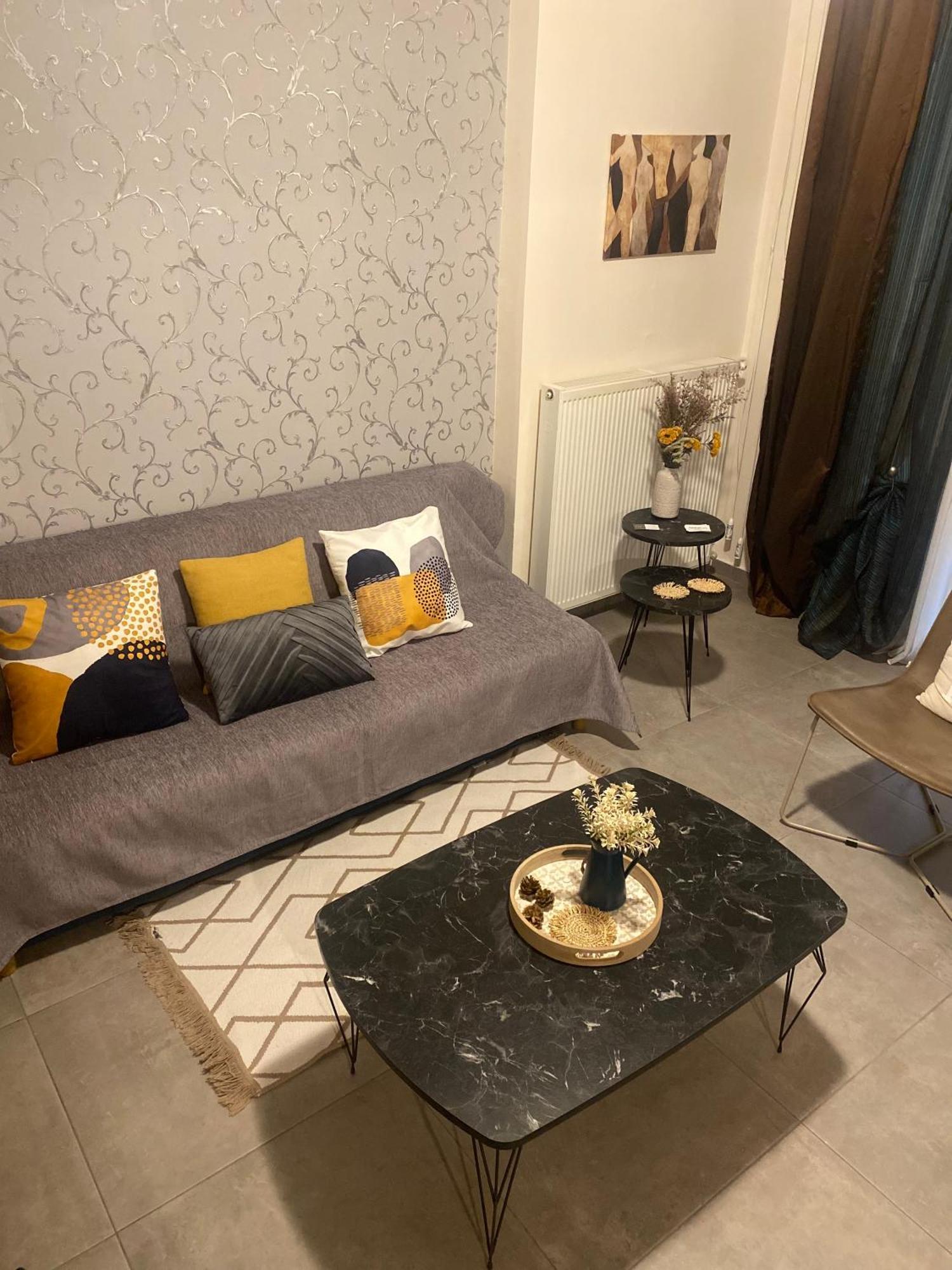Στυλ & Άνεση Στο Κέντρο La Maison 12 Ανακαινισμένο Διαμέρισμα Larissa Esterno foto